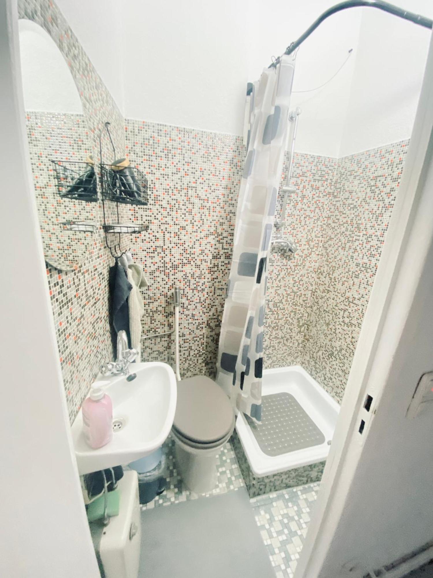 Apartment Gemuetliche 2-zimmer Mit Kleinen Bad