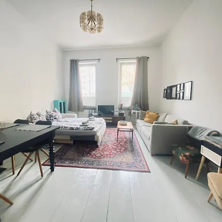 Gemuetliche 2-Zimmer Wohnung Mit Kleinen Bad Berlin Exterior photo
